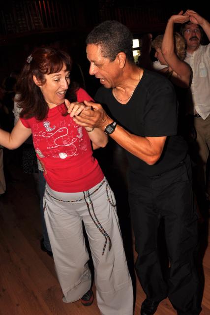 min 2010 10 10 station danse 196